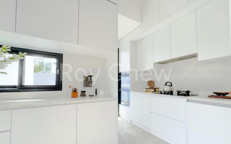 5 Bed Corner Terrace (Landed) for Sale in  Mount Rosie Road - Image 7