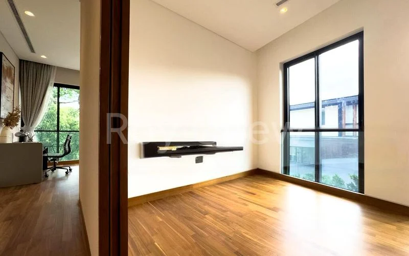 5 Bed Corner Terrace (Landed) for Sale in  Mount Rosie Road - Image 6