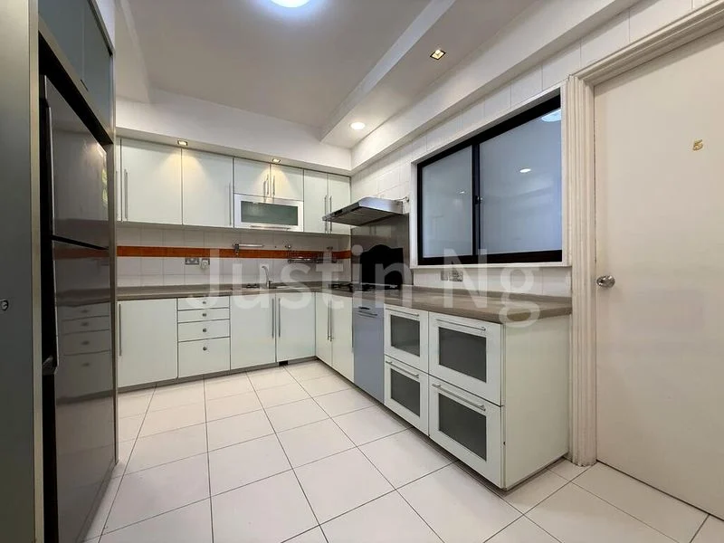 3 Bed Condo for Rent in  Kensington Park Condominium - Image 5