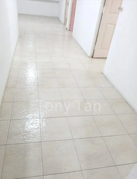 3 Room (3NG) HDB for Rent in  151 Serangoon North Avenue 2 - Image 10