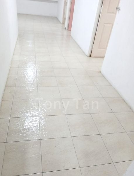 3 Room (3NG) HDB for Rent in  151 Serangoon North Avenue 2 - Image 9