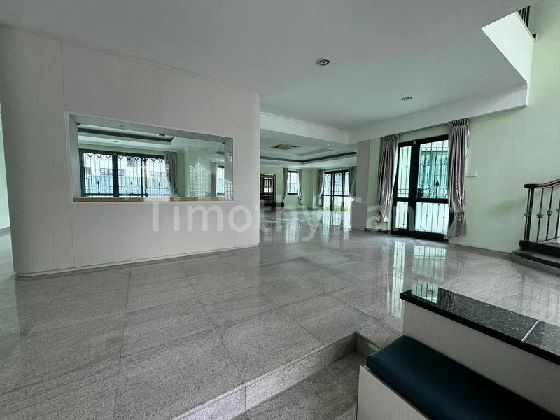 6 Bed Bungalow (Landed) for Rent in  Windsor Park - Image 1