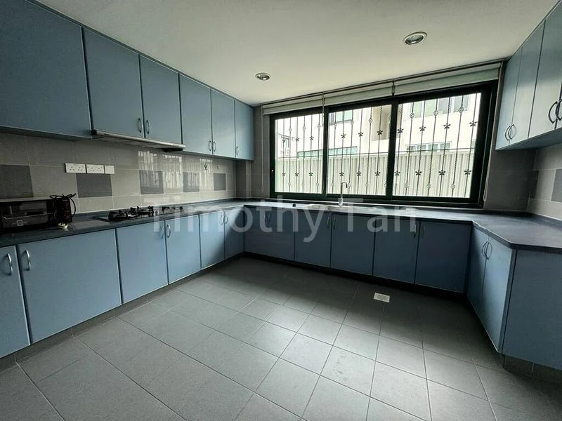 6 Bed Bungalow (Landed) for Rent in  Windsor Park - Image 12