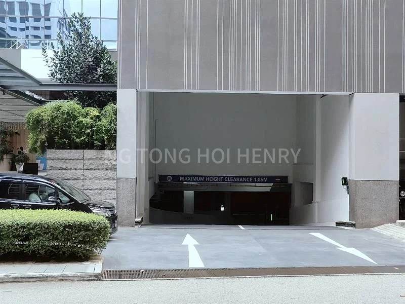 Office for Rent in  Odeon Towers - Image 6