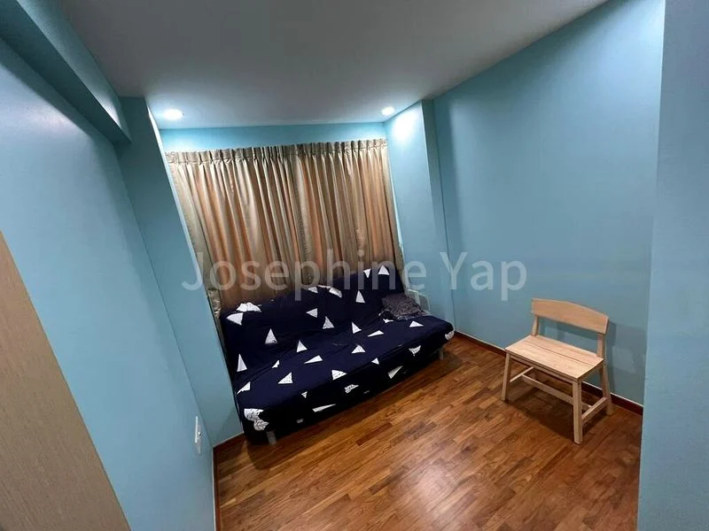 2 Bed Executive Condo for Sale in  Esparina Residences - Image 5