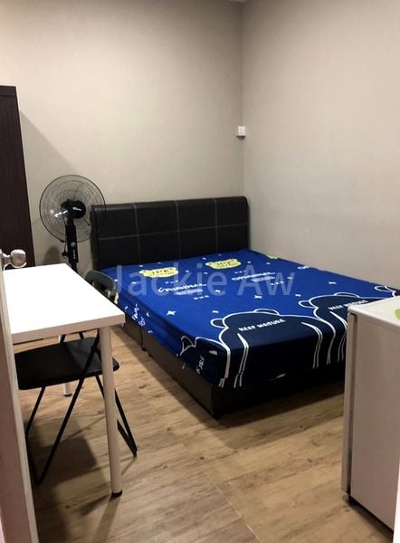 Master Room (Condo) for Rent in  Mayo Street - Image 8