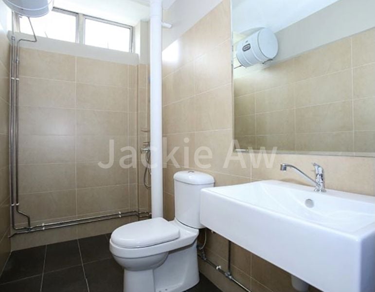 Master Room (Condo) for Rent in Mayo Street - Image 5