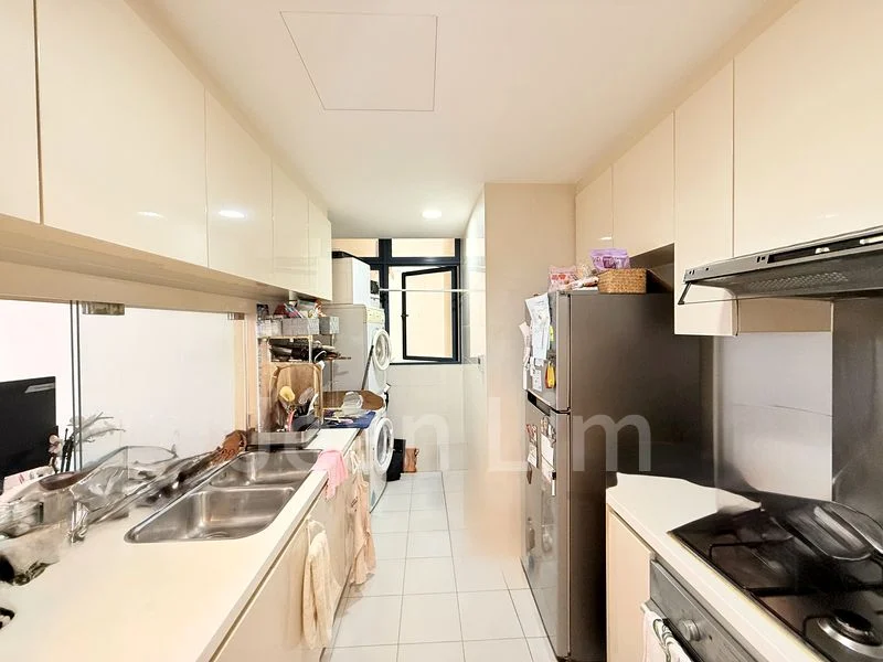 2 Bed Condo for Sale in City Square Residences - Image 4