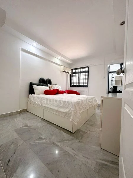 Master Room (HDB) for Rent in  346 Ang Mo Kio Avenue 3 - Image 3