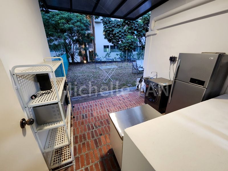 Master Room (Landed) for Rent in Bedok Avenue - Image 1