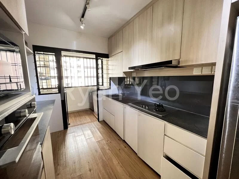 Multi Gen HDB for Sale in 997C Buangkok Crescent - Image 7