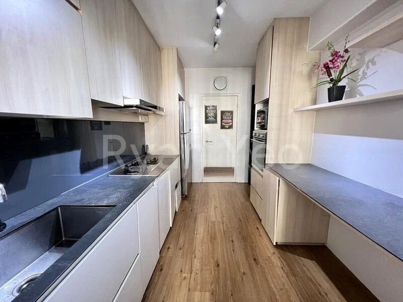 Multi Gen HDB for Sale in 997C Buangkok Crescent - Image 8