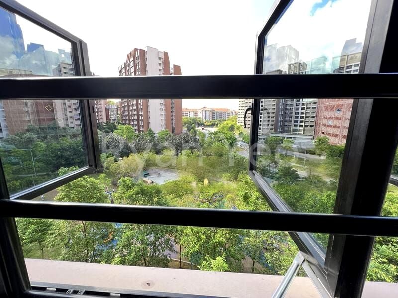 Multi Gen HDB for Sale in 997C Buangkok Crescent - Image 1