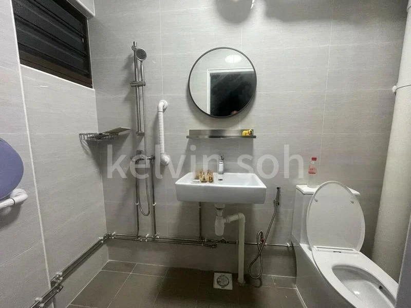 Room (HDB) for Rent in  116 Lengkong Tiga - Image 1