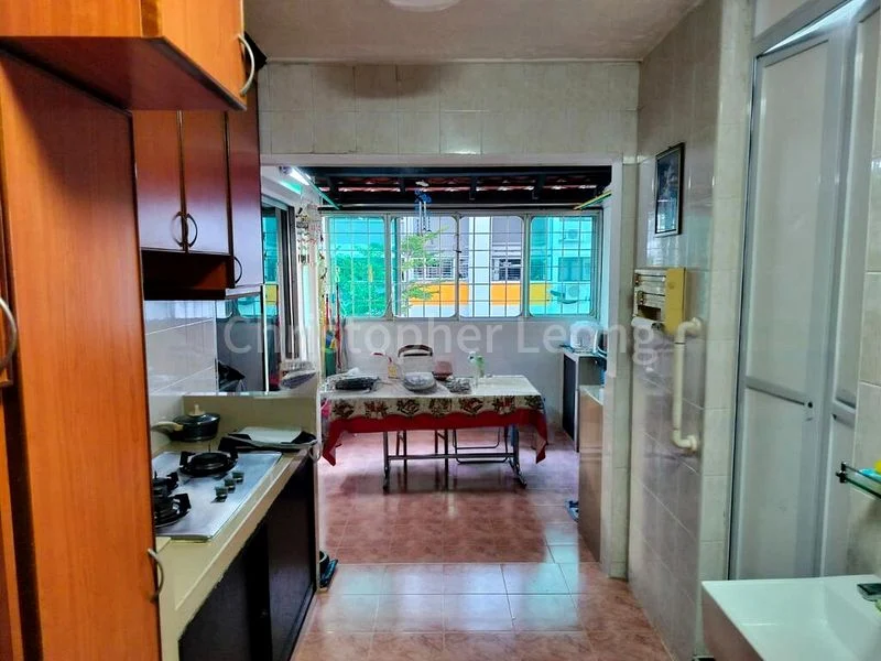Maisonette HDB for Sale in 836 Yishun Street 81 - Image 4