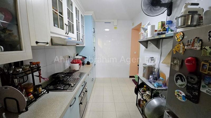 5 Room (5I) HDB for Sale in 470B Upper Serangoon Crescent - Image 3
