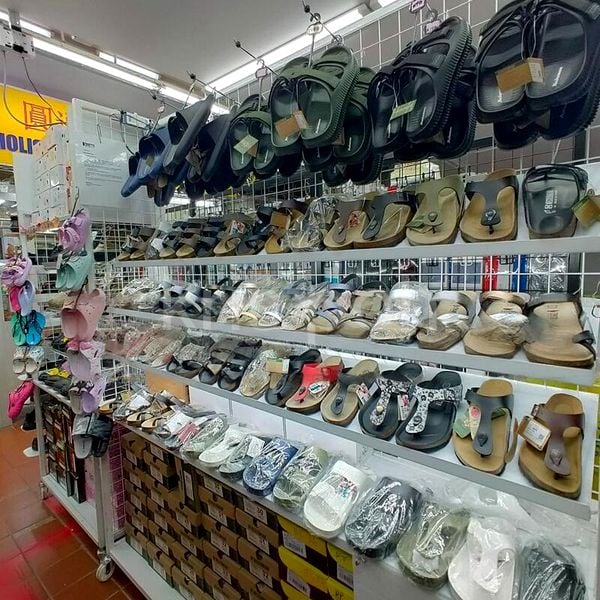 Shop / Shophouse for Rent: 705 Ang Mo Kio Avenue 8, S560705 - Image 1