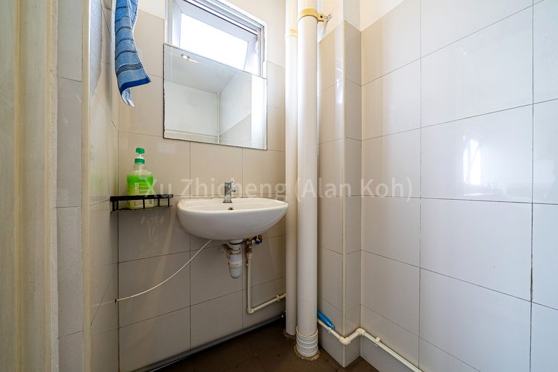 Factory / Workshop (B2) for Sale in Pioneer Point - Image 12