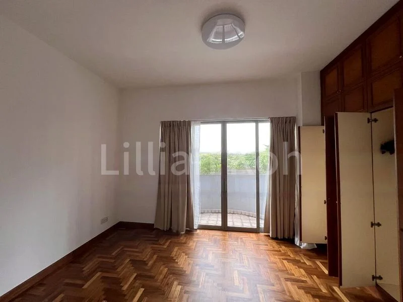 2 Bed Condo for Sale in The Bayshore - Image 2