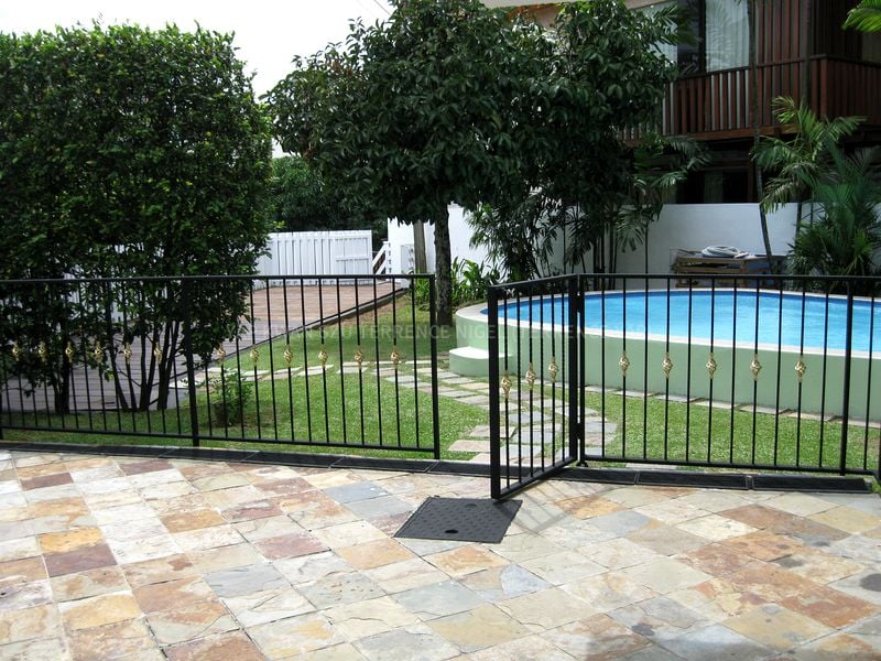 5 Bed Bungalow (Landed) for Rent in  McMahon Park - Image 2