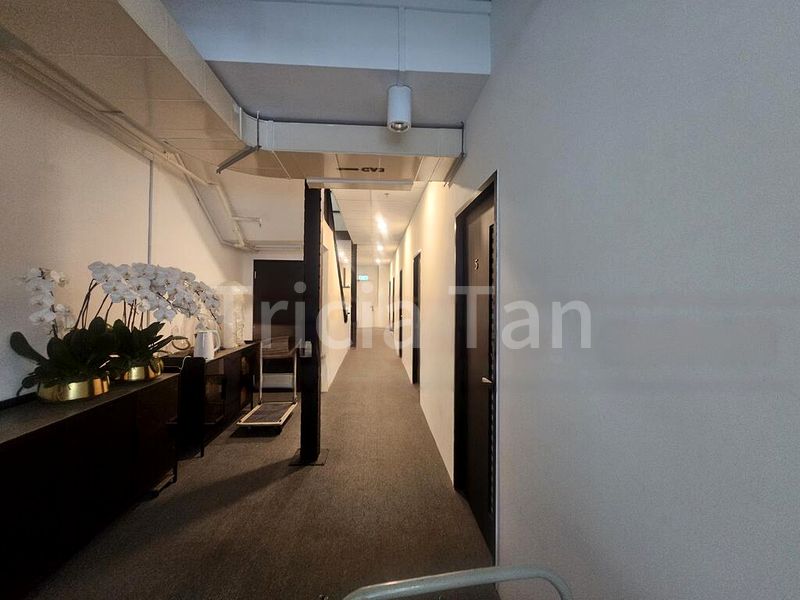 Light Industrial (B1) for Sale: Inspace, 2,500 Sq Ft Industrial Unit on Bilton Way - Image 13