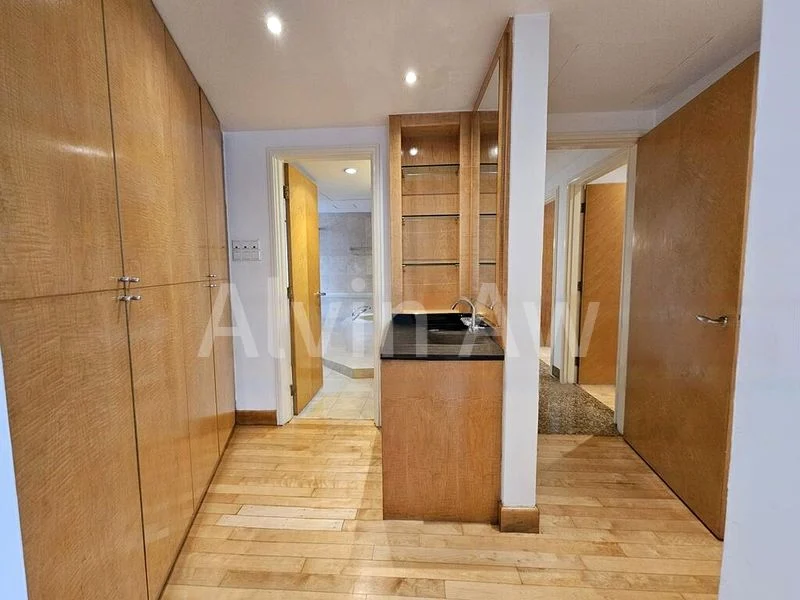 3 Bed Condo for Rent in  Grange 70 - Image 10