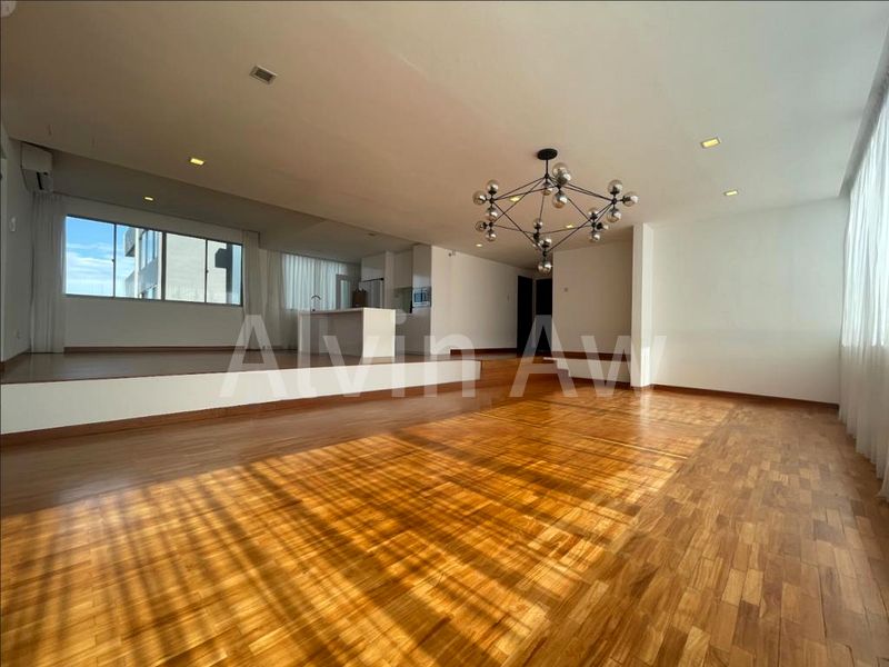 3 Bed Condo for Rent in  Grange 70 - Image 14