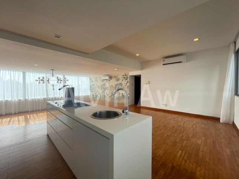 3 Bed Condo for Rent in  Grange 70 - Image 12