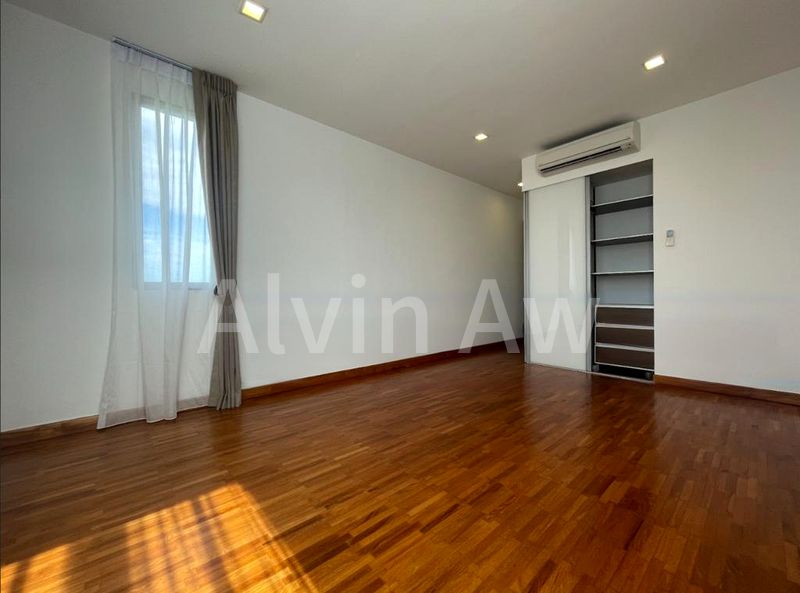 3 Bed Condo for Rent in  Grange 70 - Image 11