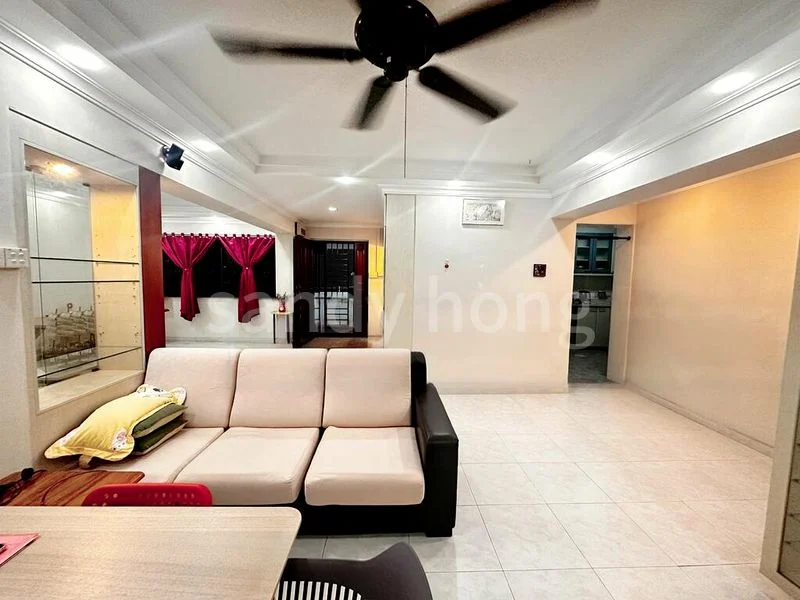 Executive HDB for Sale in 666B Jurong West Street 65 - Image 5