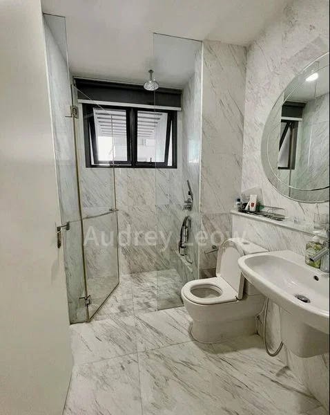 4 Bed Condo for Rent in  Viva - Image 3