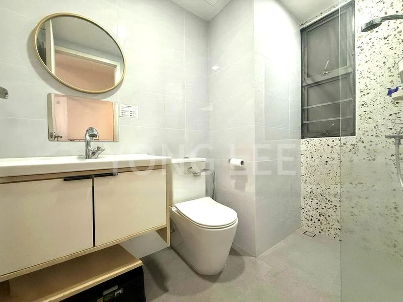 3 Bed Condo for Sale in  The Lakeshore - Image 3