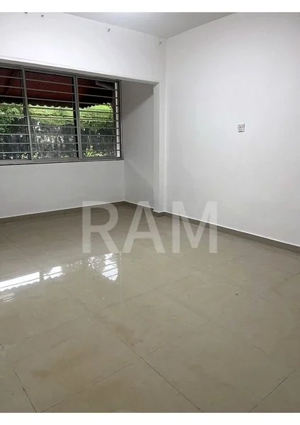 3 Bed Terraced House (Landed) for Rent in Teacher's Housing Estate - Image 2