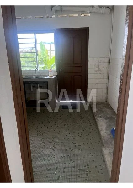 3 Bed Terraced House (Landed) for Rent in Teacher's Housing Estate - Image 10