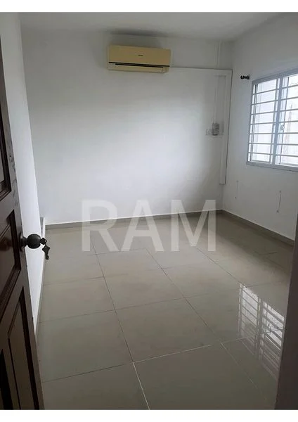 3 Bed Terraced House (Landed) for Rent in Teacher's Housing Estate - Image 5