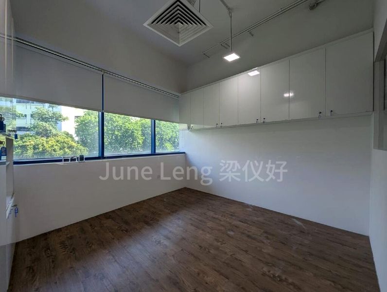 Light Industrial (B1) for Rent: Bryton House - Image 4