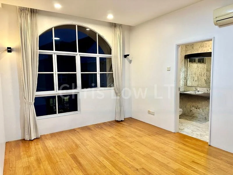 5 Bed Semi-Detached House (Landed) for Sale in  East Coast Hill - Image 15