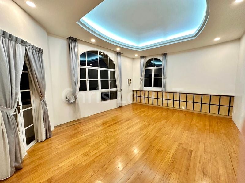 5 Bed Semi-Detached House (Landed) for Sale in  East Coast Hill - Image 14