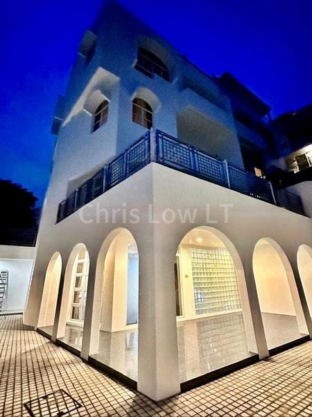 5 Bed Semi-Detached House (Landed) for Sale in  East Coast Hill - Image 17
