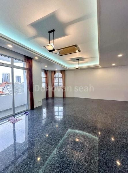 6 Bed Semi-Detached House (Landed) for Sale in  East Coast Hill - Image 13