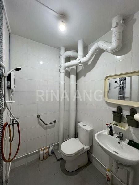 Common Room (HDB) for Rent in 684 Race Course Road - Image 3