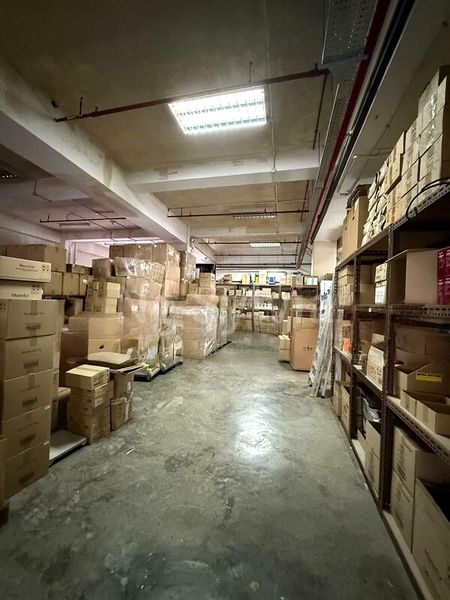 Light Industrial (B1) for Rent: Lian Cheong Industrial Building - Image 3