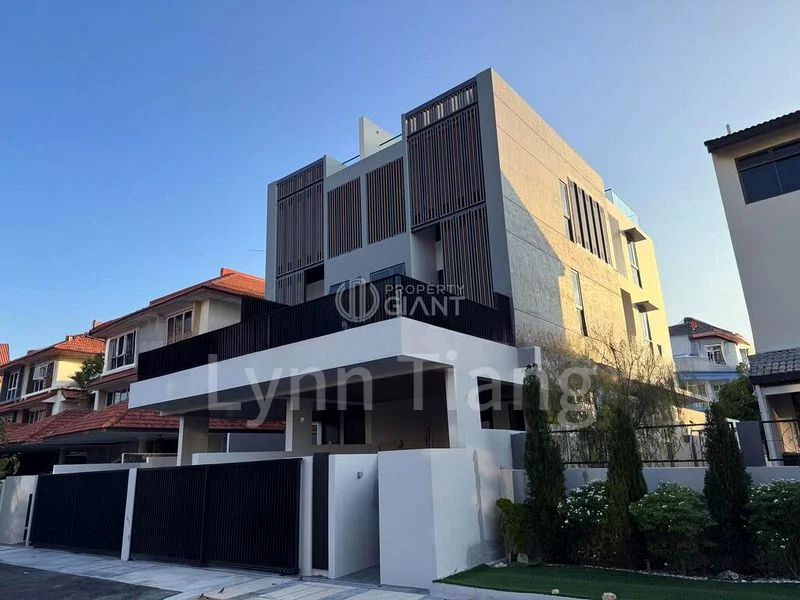 7 Bed Semi-Detached House (Landed) for Sale in Kembangan Gardens - Image 8