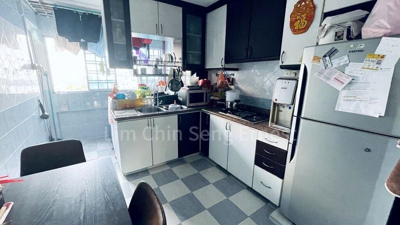 Common Room (HDB) for Rent in  150 Yishun Street 11 - Image 4
