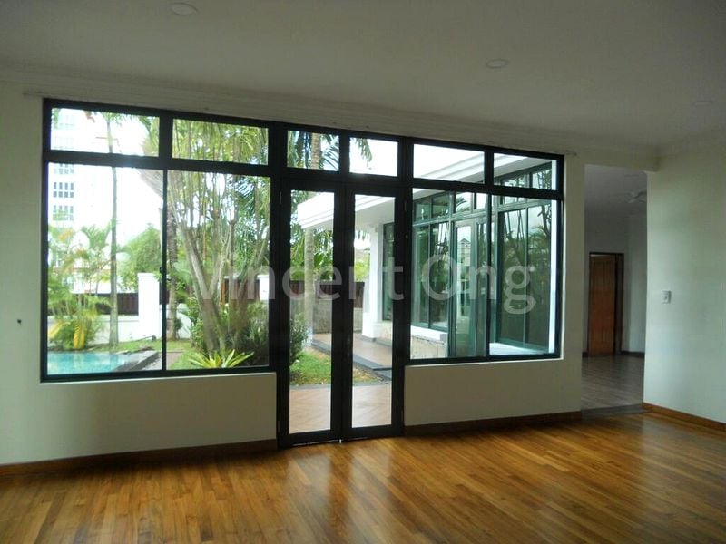 6 Bed Bungalow (Landed) for Sale in Pinewood Grove - Image 9