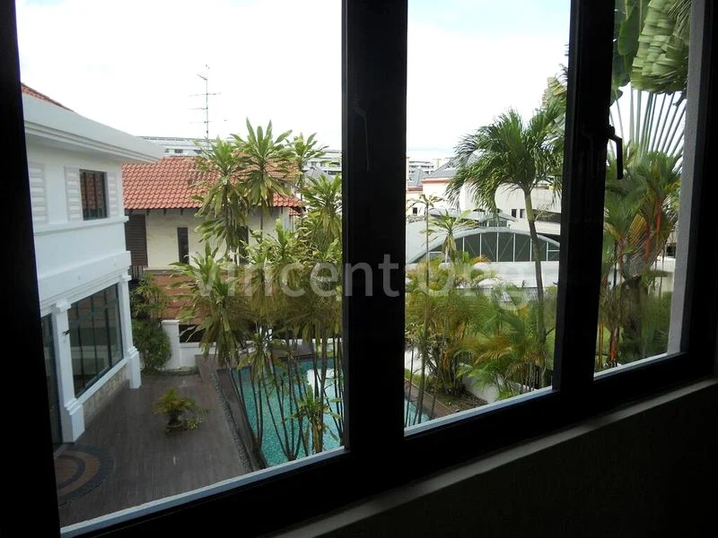 6 Bed Bungalow (Landed) for Sale in Pinewood Grove - Image 13