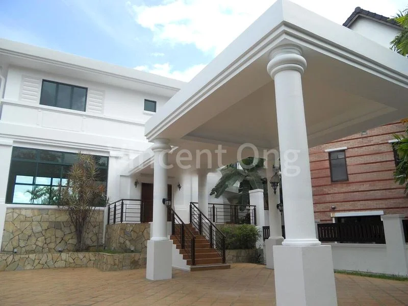 6 Bed Bungalow (Landed) for Sale in Pinewood Grove - Image 3