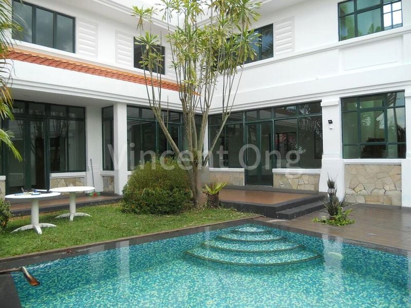 6 Bed Bungalow (Landed) for Sale in Pinewood Grove - Image 6