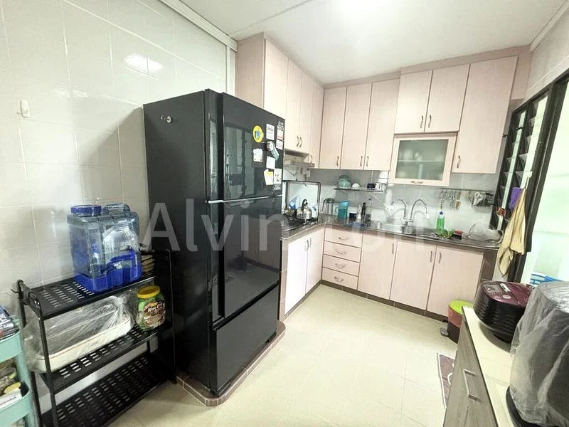 4 Room (4A) HDB for Sale in  602 Woodlands Drive 42 - Image 4