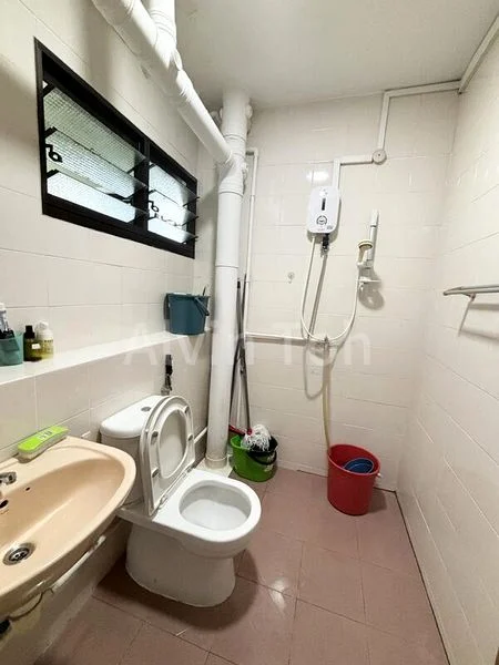 4 Room (4A) HDB for Sale in  602 Woodlands Drive 42 - Image 2